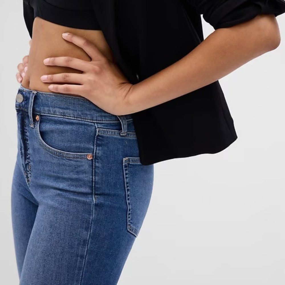 NWOT - Gap - High Rise True Skinny Jeans - 31 / 12L - Light Wash